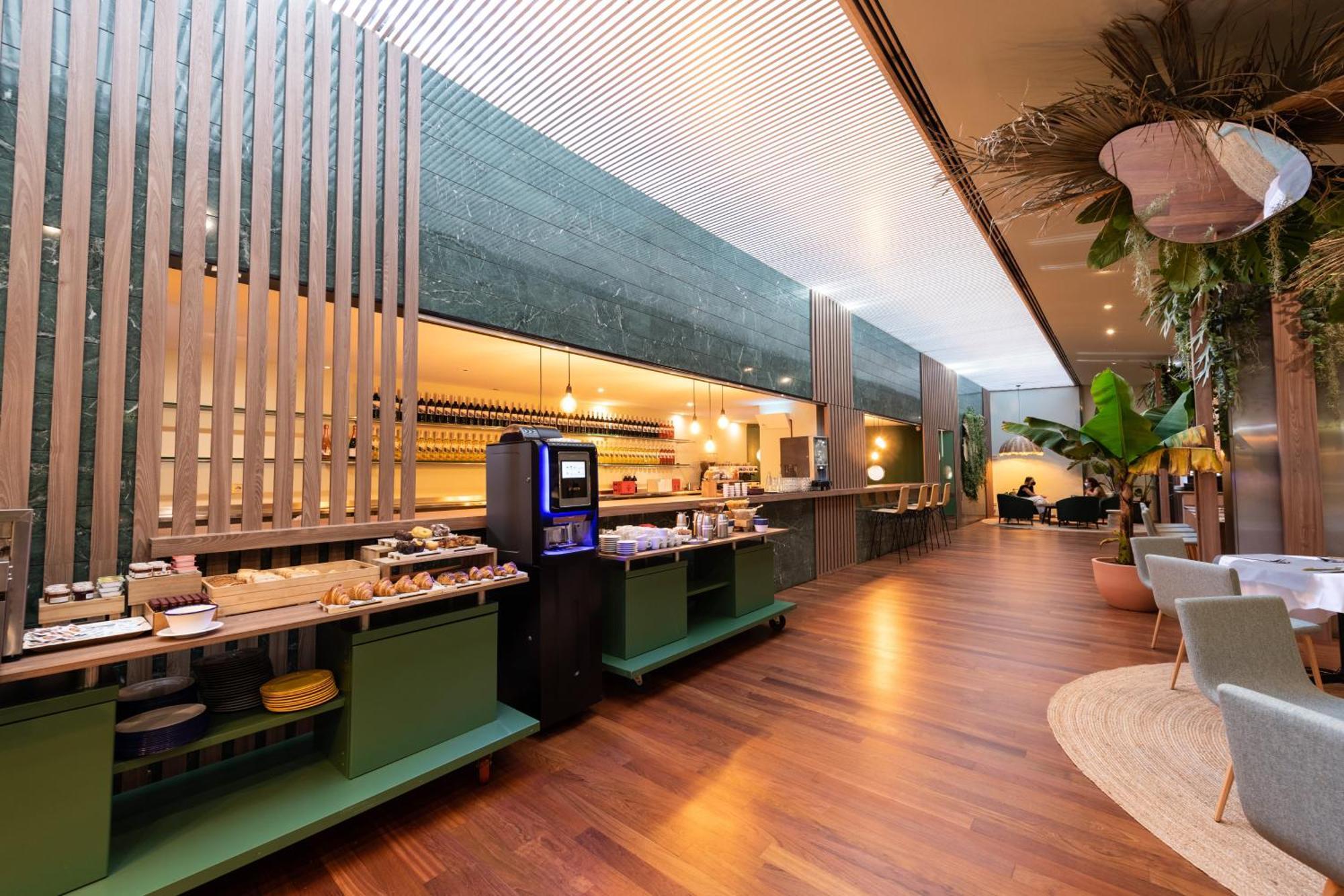 Aparthotel Atenea Barcelona — Photos 3
